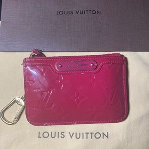 Louis Vuitton Vernis Pochette Cles Key Wallet